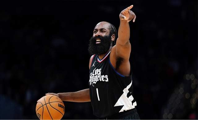  巴特勒关键节点赛事规则更新，快船带队取胜！